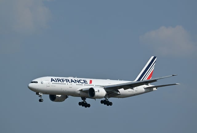 Un steward a porté plainte contre Air France pour des blessures involontaires qui résulteraient du "syndrome aérotoxique"