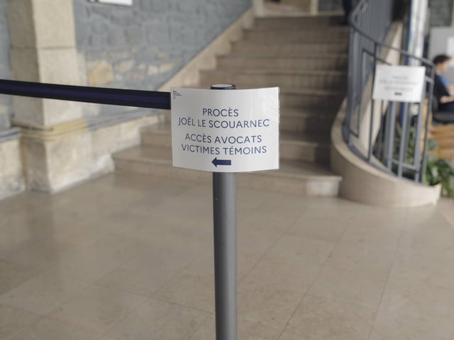 Au premier jour du procès de Joël Le Scouarnec à Vannes, le 24 février 2025.