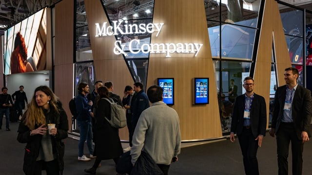 The cuts at McKinsey & Company include the firing of 400 specialists last year in areas such as data and software engineering