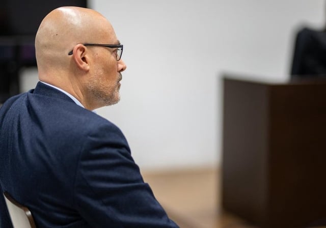 El periodista acusado de una agresión sexual, Saül Gordillo, durante el juicio en la Ciutat de la Justicia.