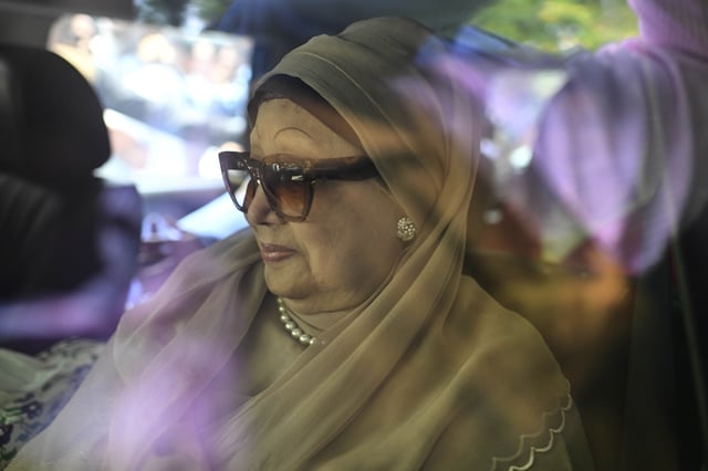 Bangladesh's ailing former Prime Minister Khaleda Zia leaves from airport in a car after she arrived from London, in Dhaka, Bangladesh, Tuesday, May 6, 2025. (AP Photo/Mahud Hossain Opu)