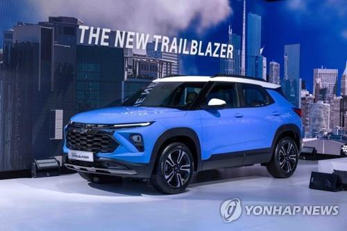 This file photo provided by GM Korea Co. shows the Trailblazer compact sport utility vehicle (SUV). (PHOTO NOT FOR SALE) (Yonhap)