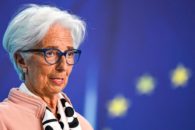 Christine Lagarde, (Präsidentin, Europäischen Zentralbank) Spricht auf der Pressekonferenz der Bank nach der Ratssitzung. Die Europäische Zentralbank senkt erneut die Leitzinsen im Euroraum. Foto: Eibner-Pressefoto/Florian Wiegand