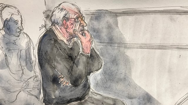Il s’agit de la troisième condamnation de Joël Le Scouarnec, qui avait déjà écopé de 4 mois de prison avec sursis en 2005 et 15 ans de réclusion criminelle en 2020.