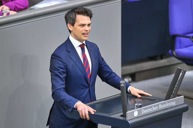 Christoph Ploß fordert, dass die Hafenpolitik ein nationales Thema wird.