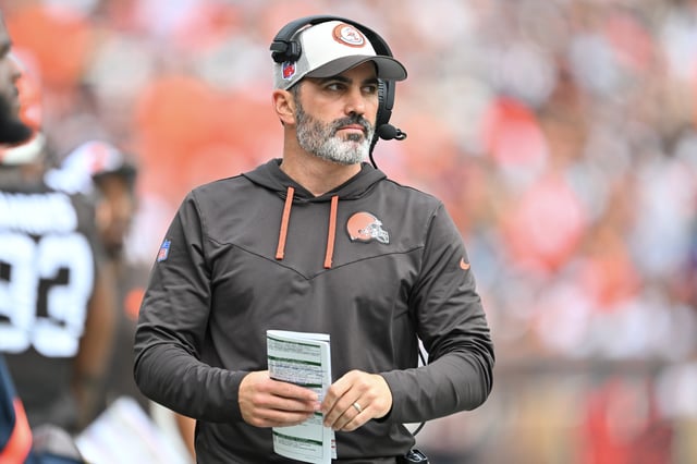 Head coach Kevin Stefanski of the Cleveland Browns looks on during the first half in the game against the Tennessee Titans at Cleveland Browns Stadium on September 24, 2023 in Cleveland, Ohio.