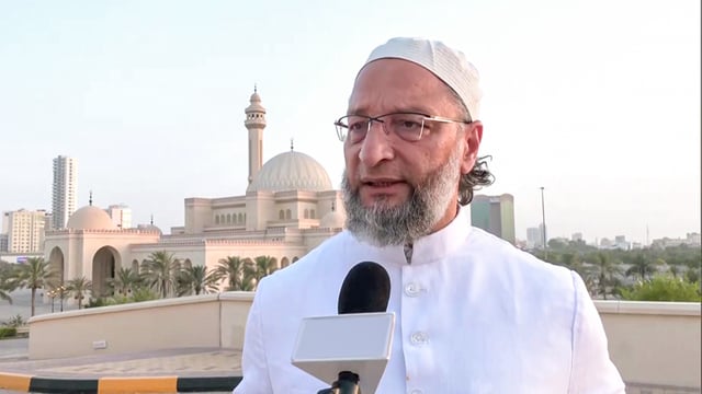 Owaisi hits back at Pakistan in Gulf, says India home to proud Muslims