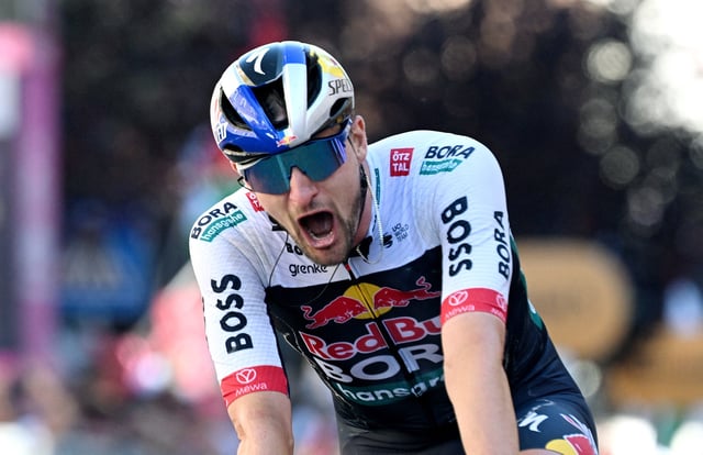 Cycling - Giro d'Italia - Stage 18 - Morbegno to Cesano Maderno - Italy - May 29, 2025 Red Bull - BORA - Hansgrohe's Nico Denz celebrates winning stage 18 REUTERS/Jennifer Lorenzini