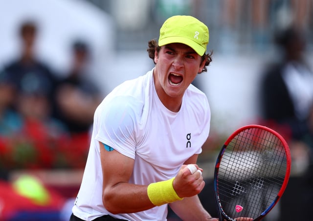 Tennis - Italian Open - Foro Italico, Rome, Italy - May 8, 2025 Brazil's Joao Fonseca reacts during his round of 128 match against Hungary's Fabian Marozsan REUTERS/Yves Herman