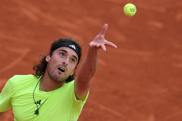 Tennis - French Open - Roland Garros, Paris, France - May 28, 2025  Greece's Stefanos Tsitsipas in action during his second round match against Italy's Matteo Gigante REUTERS/Gonzalo Fuentes