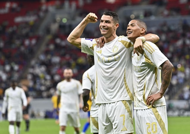 Cristiano Ronaldo (l., hier mit Ângelo) schoss in 77 Spielen in Saudi-Arabien 74 Tore.