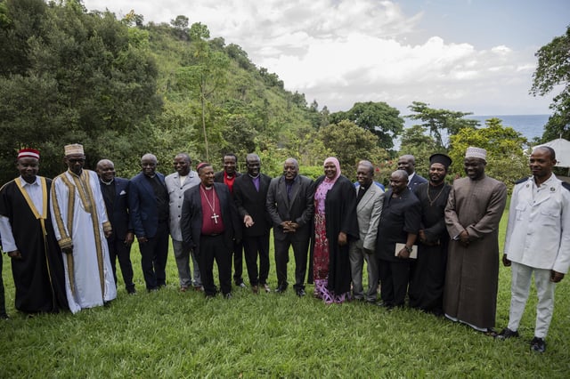 Former Democratic Republic of the Congo President Joseph Kabila, centre right, meets with religious leaders at his Kinyogote residence in M23 controlled Goma, Eastern Congo, Thursday, May 29, 2025.(AP Photo/Moses Sawasawa)