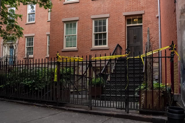 A view shows the Manhattan town house where William Duplessie and John Woeltz allegedly tortured an Italian man for weeks in an attempt to gain access to his cryptocurrency wallet in New York City, U.S., May 29, 2025. REUTERS/David 'Dee' Delgado/File Photo