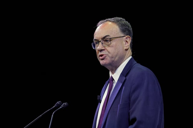Bank of England Governor Andrew Bailey addresses the Irish Association of Investment Managers (IAIM) annual dinner in Dublin, Ireland, May 29, 2025. REUTERS/Clodagh Kilcoyne