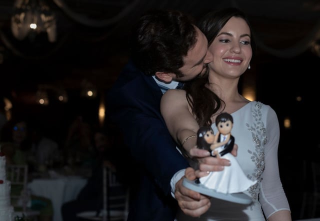 Álex Gadea e Ivana Baquero, como Antonio Navarro y Maje, en «La viuda negra». | |  NETFLIX