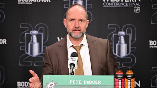 Peter DeBoer addresses reporters after the Stars’ loss to the Oilers.