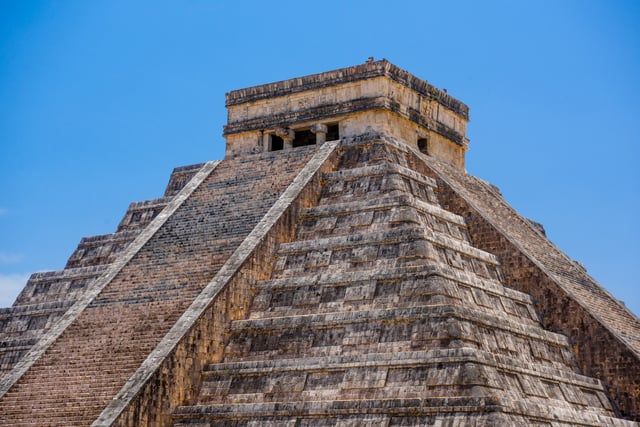 Le temple de Kukulcan El Castillo, au Mexique, symbole de la civilisation maya.