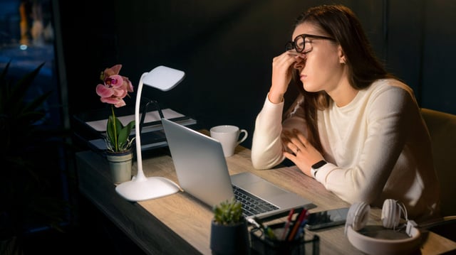 Night owls face greater cognitive decline, study suggests preventive strategies. 
