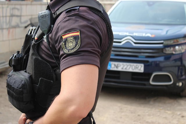 Un agente de la Policía Nacional.