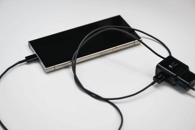 Für Smartphones gelten neue EU-Umweltregelungen.