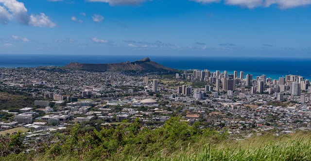 Aussicht vom Tantalus Lookout im Puu Ualakaa State Park: Diamond Head, Waikiki und Honolulu Downtown. USA, Hawaii, Big Island, Urlaubseindruecke und Sehenswuerdigkeiten, 25.05.2022. Foto: EIBNER/Heike FEINER