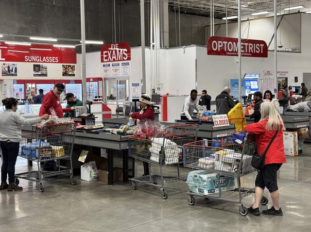 Costco is testing a new feature allowing customers to scan and pay for items from warehouses on their phones.