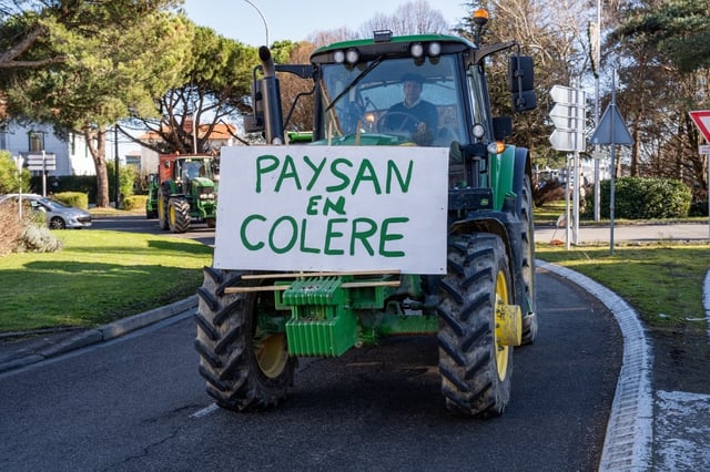 Des agriculteurs ont délogé des fêtards qui avaient investi un terrain privé en Lozère. Image d'illustration.