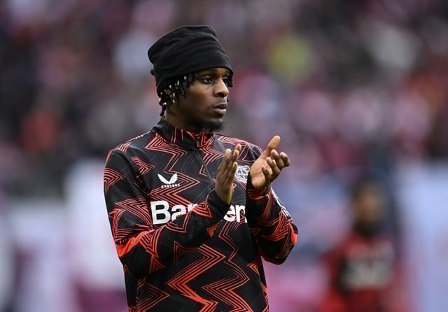 Soccer Football - Bundesliga - RB Leipzig v Bayer Leverkusen - Red Bull Arena, Leipzig, Germany - January 25, 2025 Bayer Leverkusen's Jeremie Frimpong during the warm up before the match REUTERS/Annegret Hilse/File Photo.