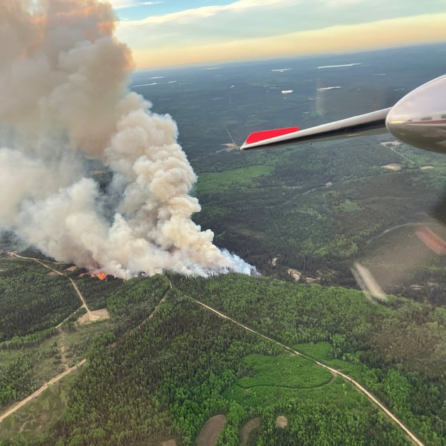 The Kiskatinaw River wildfire burns south of Dawson Creek, B.C., in this Wednesday, May 28, 2025, handout photo. THE CANADIAN PRESS/HO, B.C. Wildfire Service *MANDATORY CREDIT*