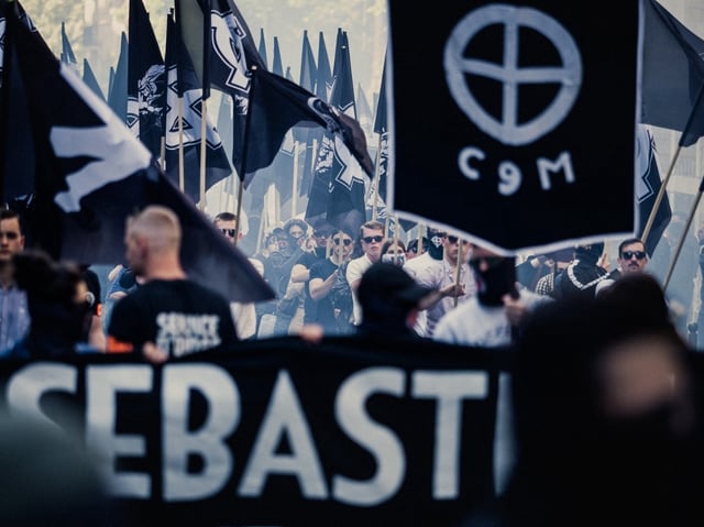 Environ un millier de militants d'ultradroite avaient défilé le 10 mai dans la capitale à l'appel du Comité du 9 mai (C9M).