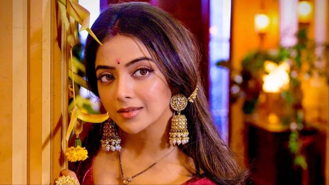 Bigg Boss 19: Jaadu Teri Nazar Actress Khushi Dubey CONFIRMS Being Approached For Salman Khan Show