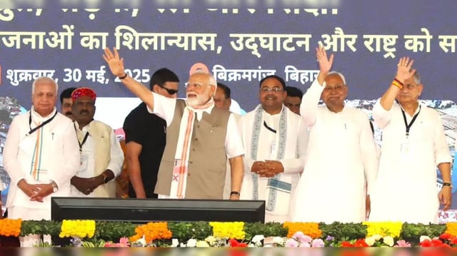 PM Modi, Nitish Kumar in Karakat