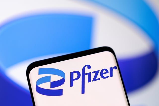 Pfizer logo is seen in this illustration taken, May 1, 2022. REUTERS/Dado Ruvic/Illustration