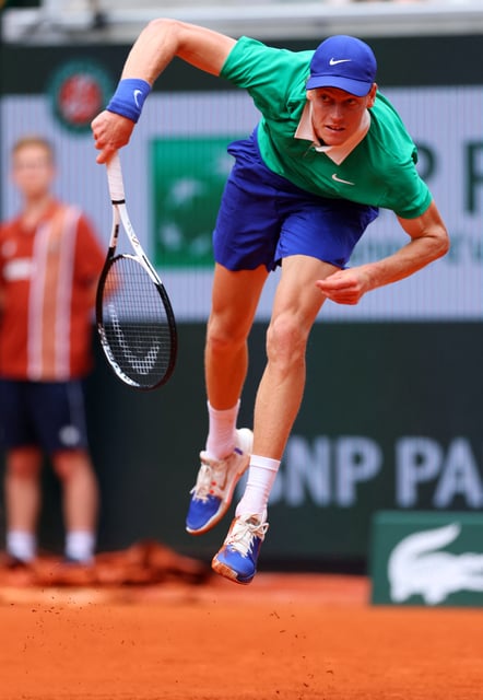 Tennis - French Open - Roland Garros, Paris, France - May 31, 2025 Italy's Jannik Sinner in action during his third round match against Czech Republic's Jiri Lehecka REUTERS/Denis Balibouse
