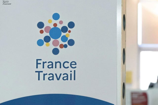 Les demandeurs d'emploi qui ne respectent pas leurs obligations verront leurs allocations suspendues d’au moins 30 % pour une durée de deux mois.
