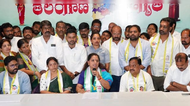 Kavitha at Telangana Jagruti office