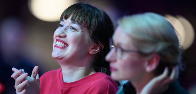 Fraktionsvorsitzende Heidi Reichinnek (l.) und Ines Schwerdtner, Parteivorsitzende von Die Linke