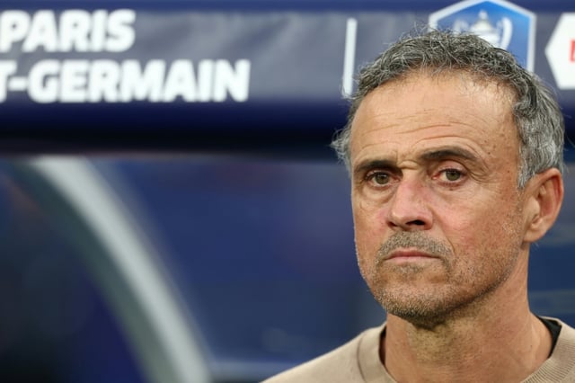 L'entraîneur espagnol du Paris Saint-Germain, Luis Enrique, durant la finale de la Coupe de France contre le Stade de Reims, à Saint-Denis, le 24 mai 2025