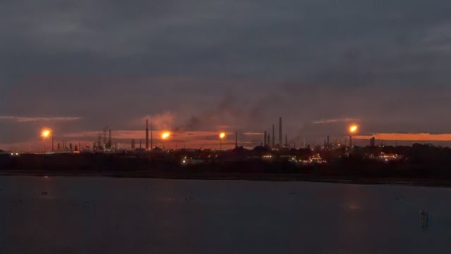 _Refinery fire