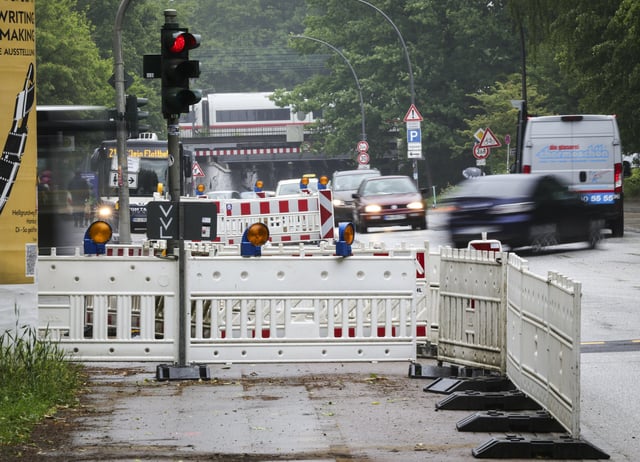 Die Baustelle an der Elbgaustraße soll zwei Jahre lang bestehen bleiben.