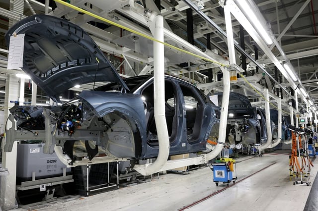 La part des voitures électriques stagne autour de 18% sur les cinq premiers mois de l'année", avec 119.475 véhicules immatriculés, soit "près de 10.000 de moins que pour la même période l'an dernier