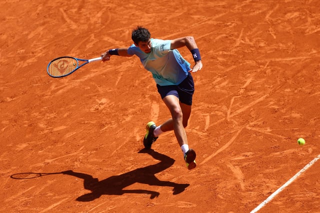 Tennis - French Open - Roland Garros, Paris, France - June 1, 2025 Australia's Alexei Popyrin in actiob during his fourth round match against Tommy Paul of the U.S. REUTERS/Lisi Niesner