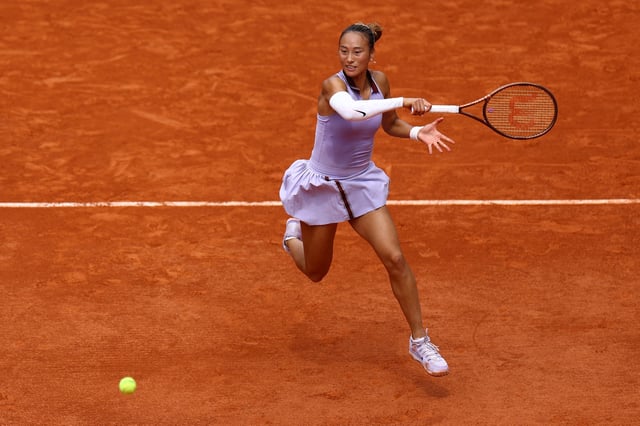 Tennis - French Open - Roland Garros, Paris, France - June 1, 2025 China's Qinwen Zheng in action during her fourth round match against Russia's Liudmila Samsanova REUTERS/Lisi Niesner