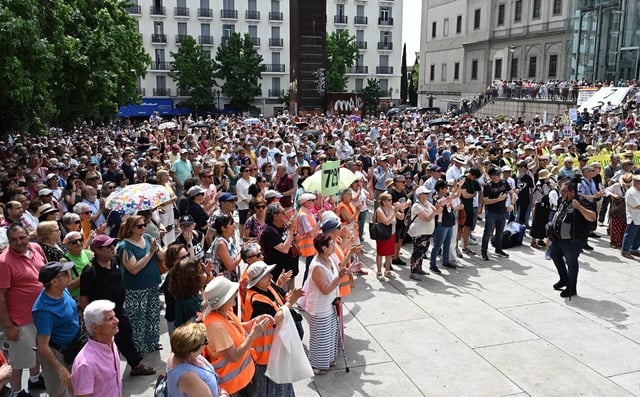 Concentración en Madrid, en la que ha participado la asociacion de Víctimas Mortales