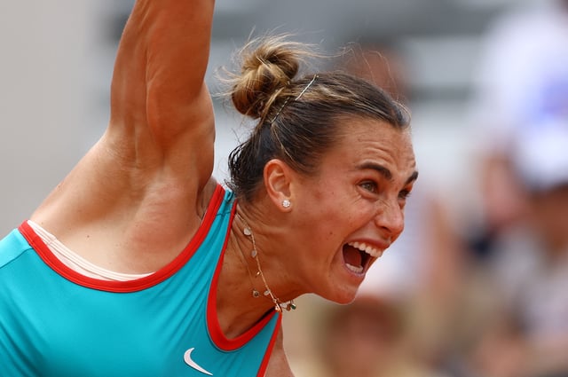 Tennis - French Open - Roland Garros, Paris, France - June 1, 2025 Belarus' Aryna Sabalenka in action during her fourth round match against Amanda Anisimova of the U.S. REUTERS/Lisi Niesner