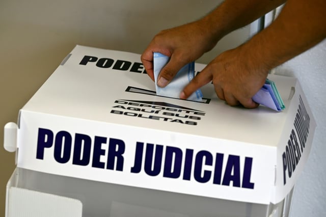 In Mexiko haben bei einer weltweit einzigartigen Wahl erstmals die Bürgerinnen und Bürger die Richter des Landes bestimmt - auch die Richter des Obersten Gerichtshofes.