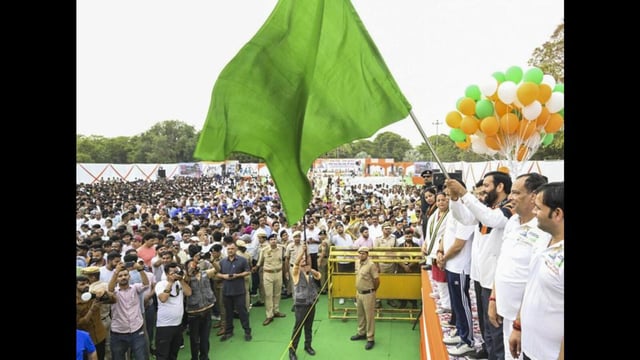 Haryana CM Nayab Singh Saini flags off a marathon themed Ek Daud Rashtra ke Naam in Gurugram on Sunday. (Sourced)