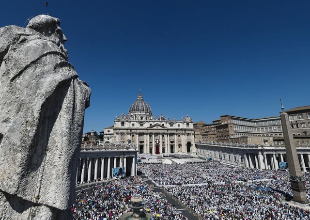 La plaza de San Pedro, ayer.
 |  Angelo Carconi/Efe