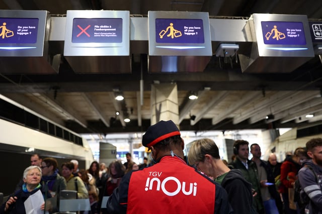 «C’est bel et bien le droit de grève qui est piétiné par la direction en procédant ainsi. Sachez que Sud-Rail étudie la possibilité d’un recours en justice contre la SNCF sur les VAO», mettaient en garde le Collectif national ASCT et Sud-Rail, dans un tract publié le 19 mai.