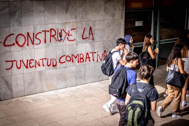 Estudiantes, en uno de los campus de la UAB
